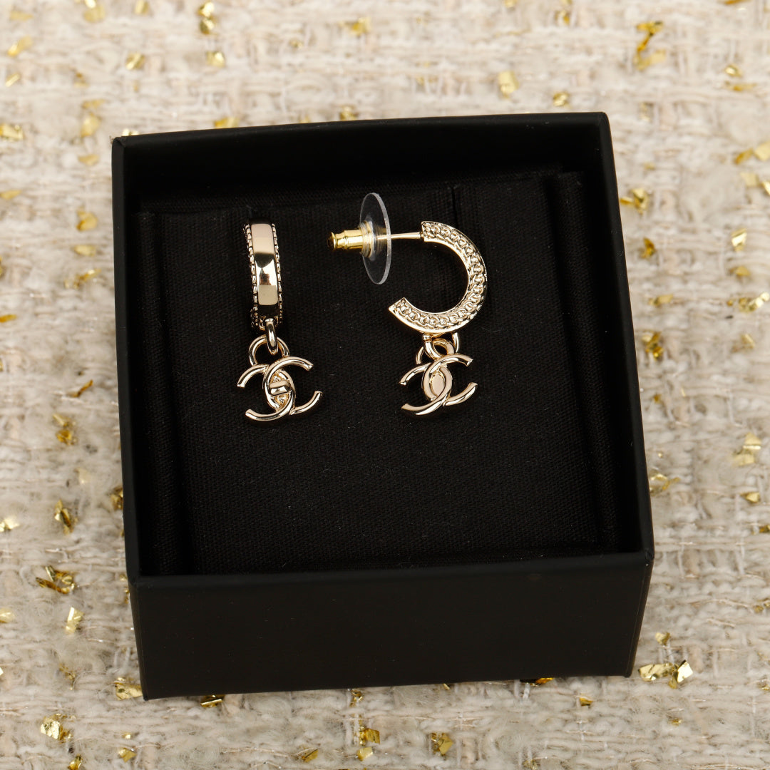 【関税負担なし・送料無料・代引可】シャネル ピアス 未使用 箱付き