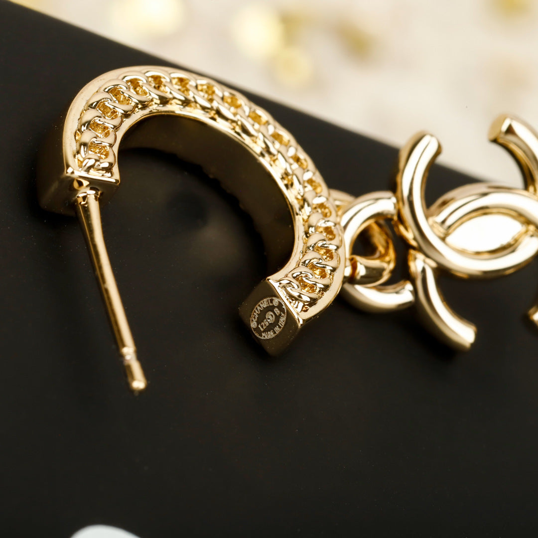 【関税負担なし・送料無料・代引可】シャネル ピアス 未使用 箱付き