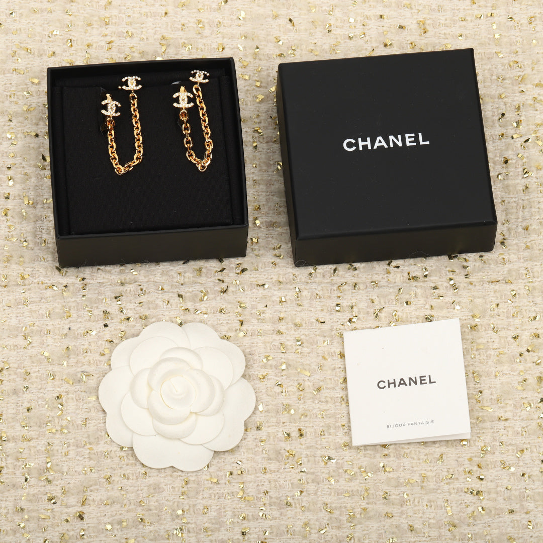 【関税負担なし・送料無料・代引可】シャネル ピアス 未使用 箱付き