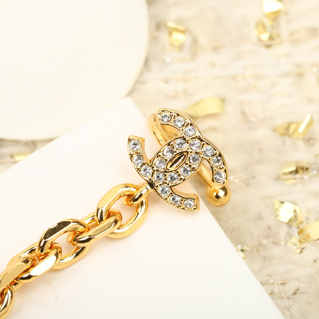 【関税負担なし・送料無料・代引可】シャネル ピアス 未使用 箱付き