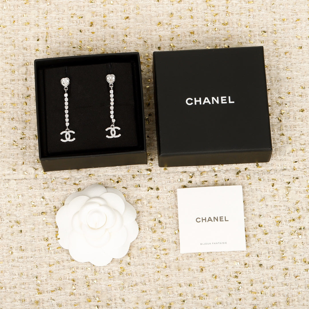 【関税負担なし・送料無料・代引可】シャネル ピアス 未使用 箱付き