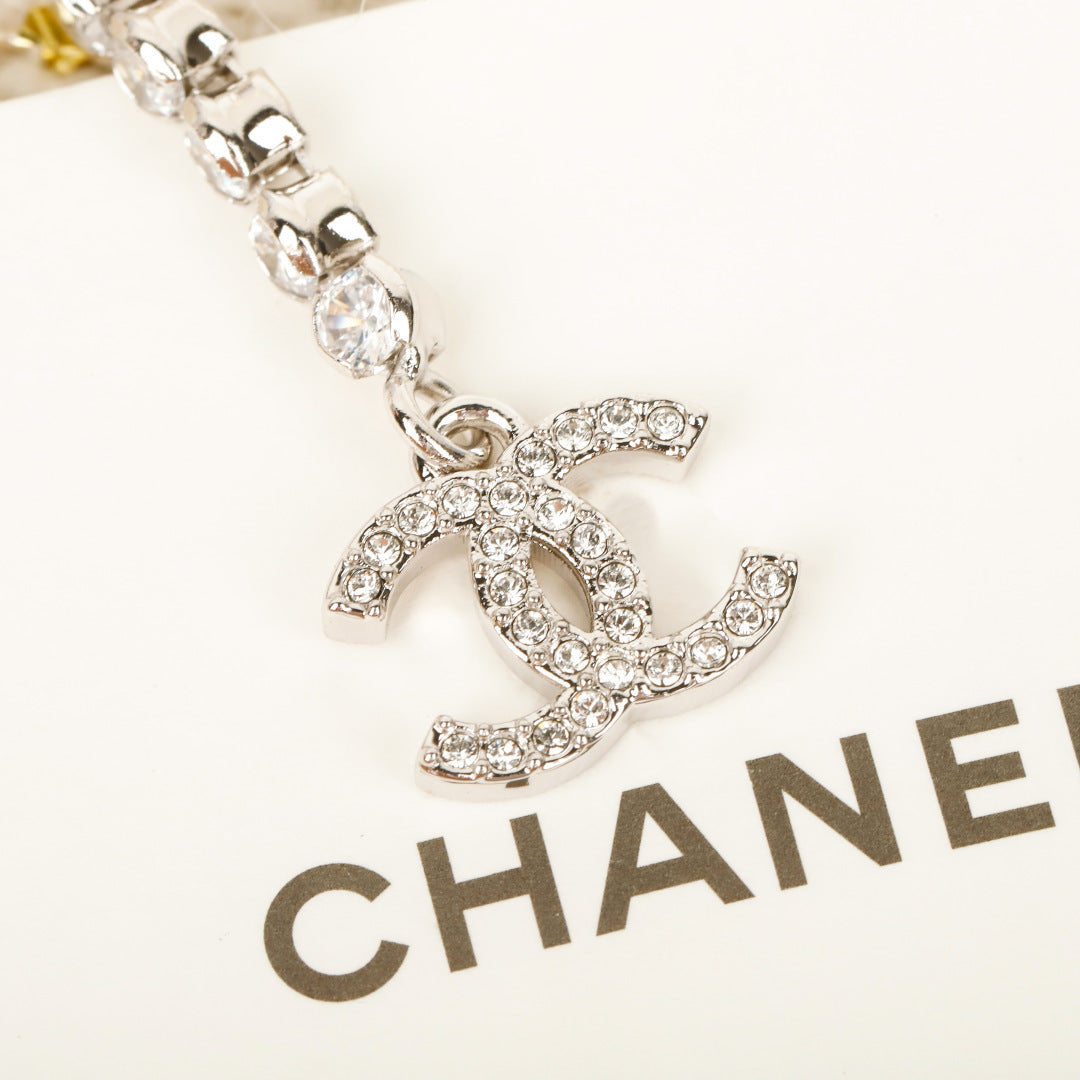 【関税負担なし・送料無料・代引可】シャネル ピアス 未使用 箱付き