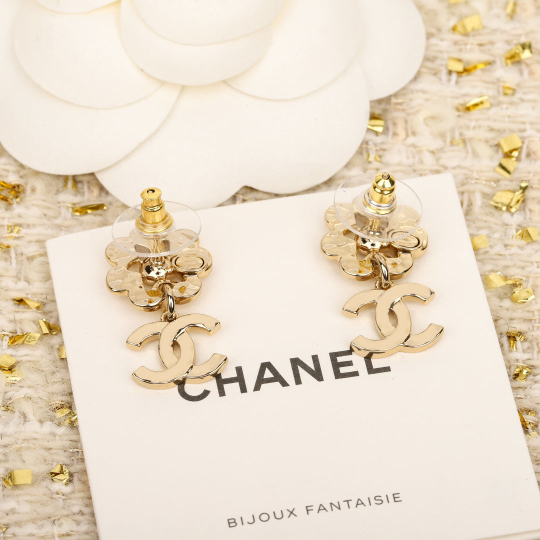 【関税負担なし・送料無料・代引可】シャネル ピアス 未使用 箱付き