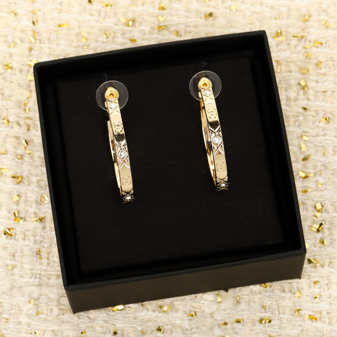 【関税負担なし・送料無料・代引可】シャネル ピアス 未使用 箱付き