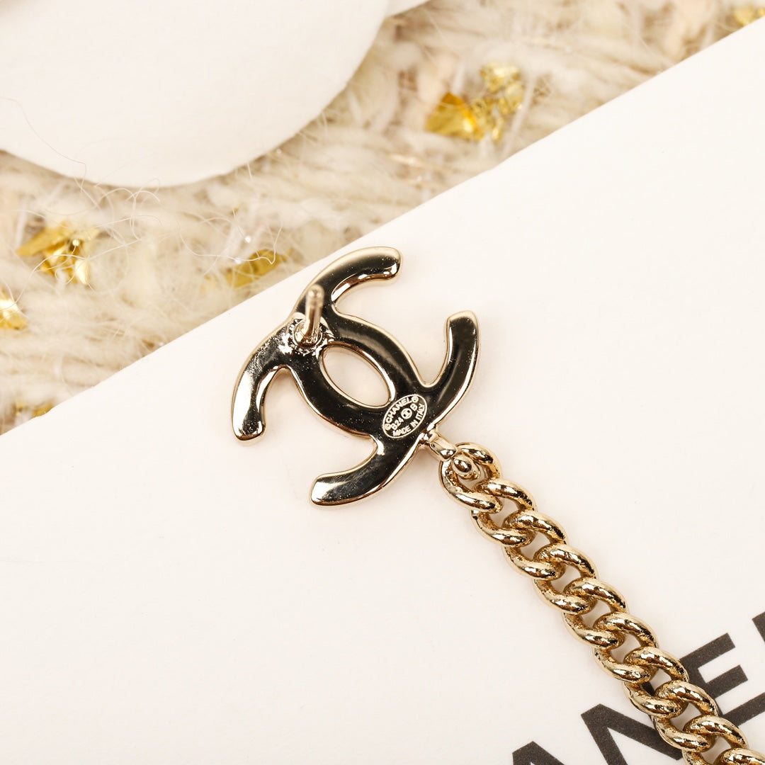 【関税負担なし・送料無料・代引可】シャネル ピアス 未使用 箱付き