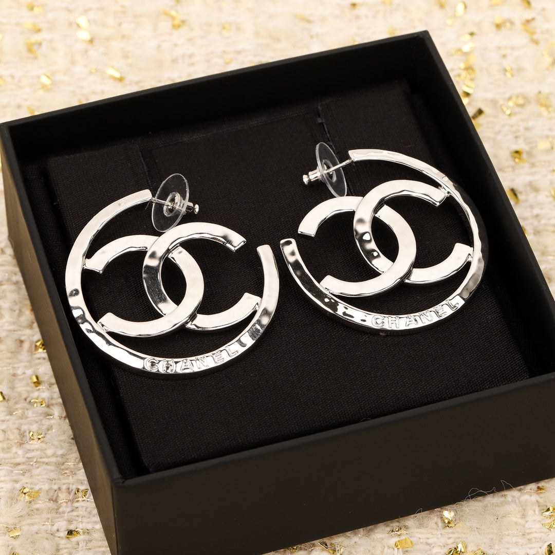 【関税負担なし・送料無料・代引可】シャネル ピアス 未使用 箱付き