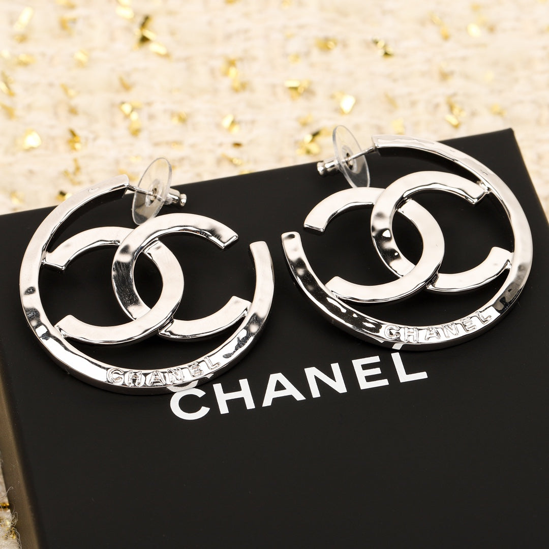 【関税負担なし・送料無料・代引可】シャネル ピアス 未使用 箱付き