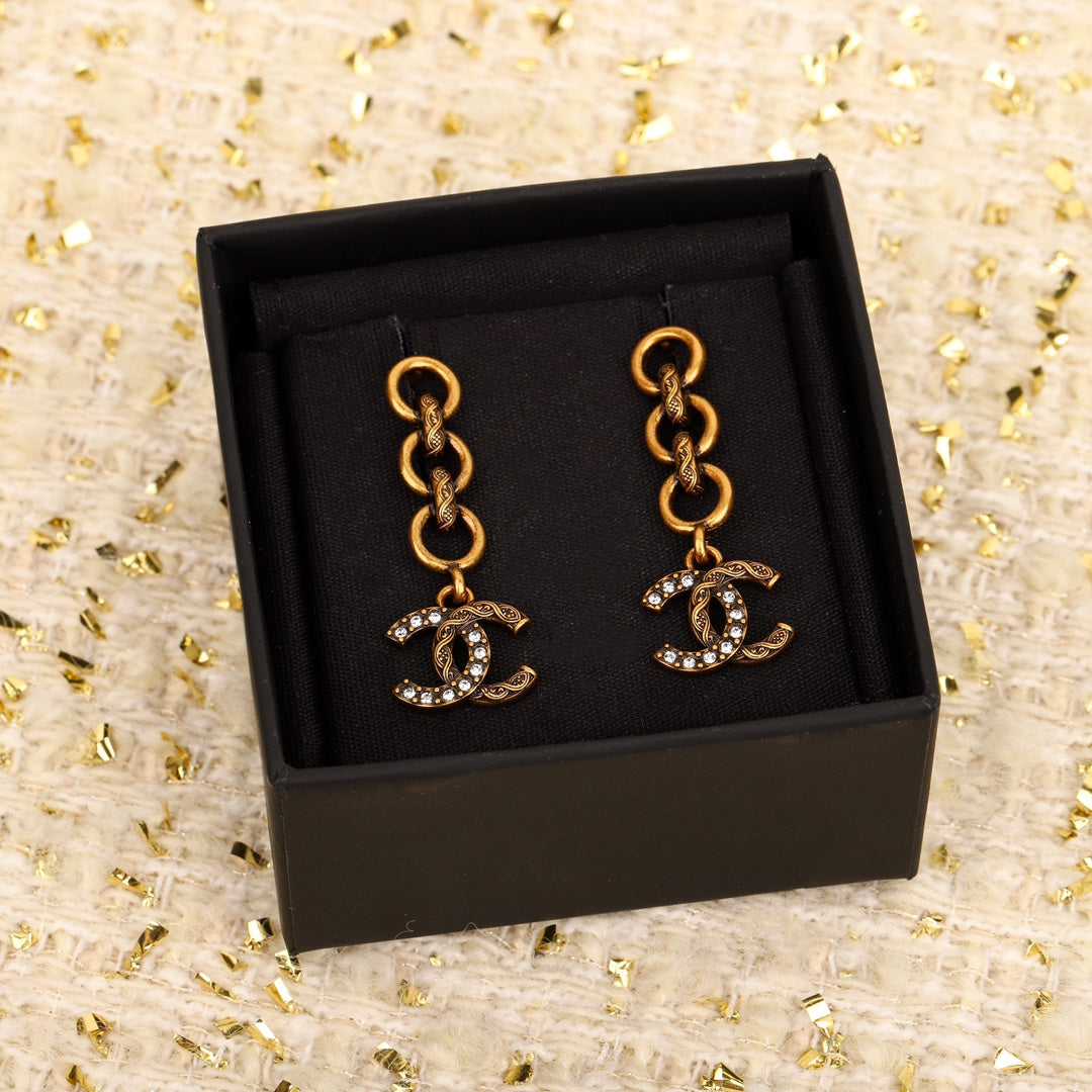 【関税負担なし・送料無料・代引可】シャネル ピアス 未使用 箱付き