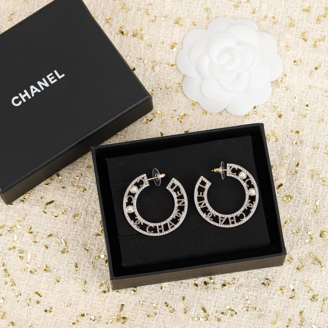 【関税負担なし・送料無料・代引可】シャネル ピアス 未使用 箱付き