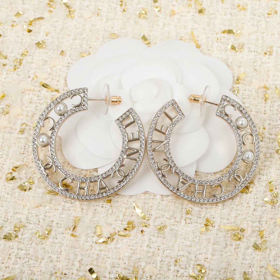 【関税負担なし・送料無料・代引可】シャネル ピアス 未使用 箱付き