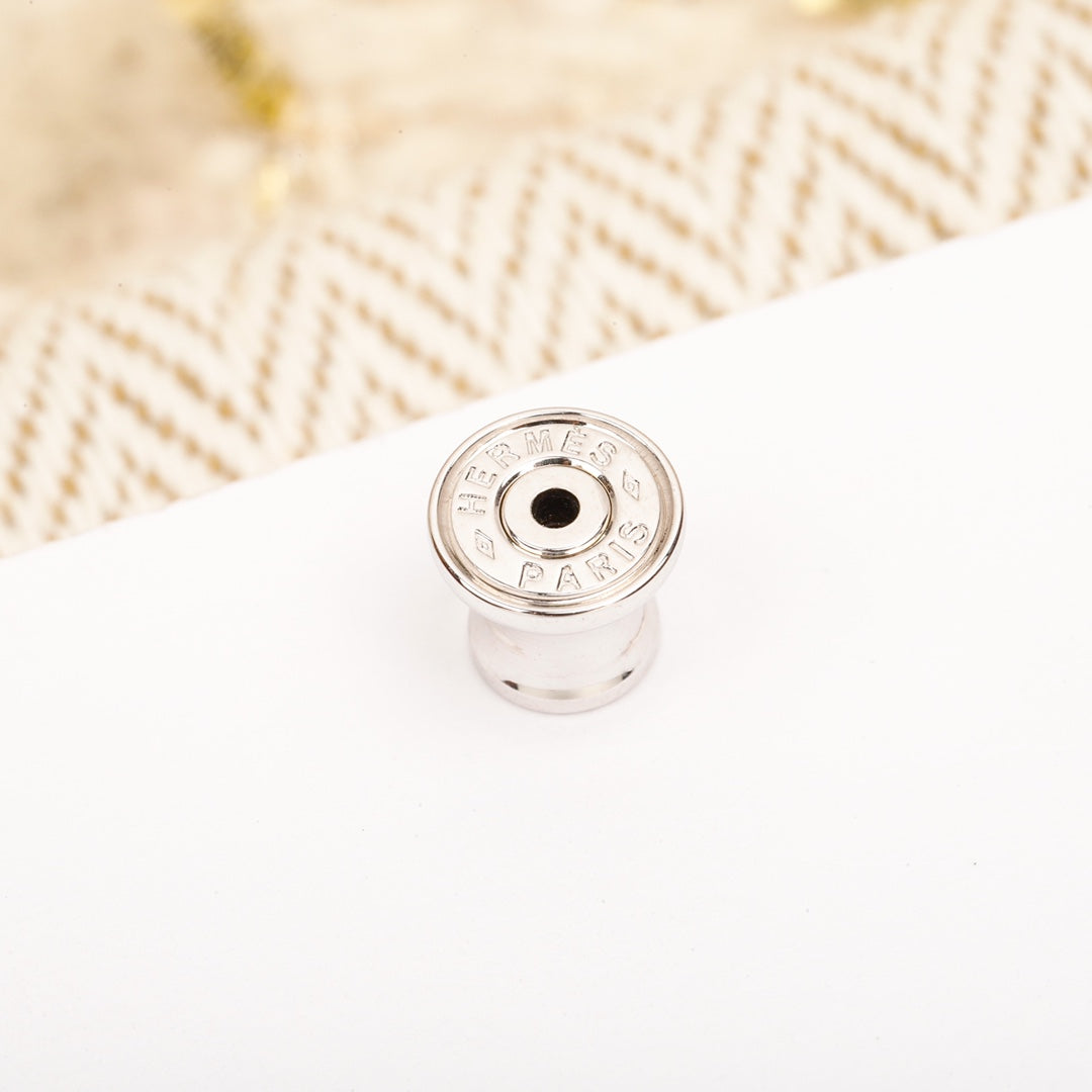 【関税負担なし・送料無料・代引可】エルメス ピアス 未使用 箱付き