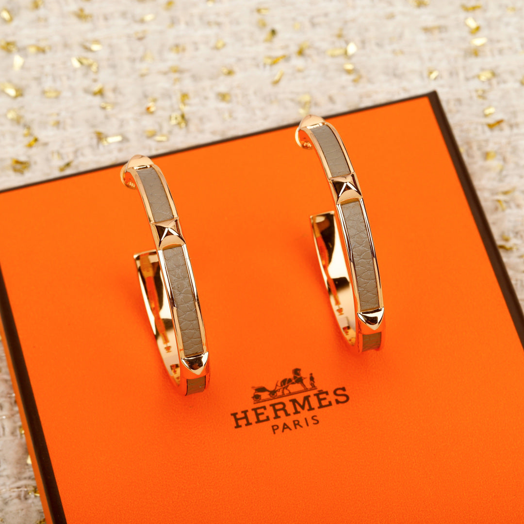 【関税負担なし・送料無料・代引可】エルメス ピアス 未使用 箱付き