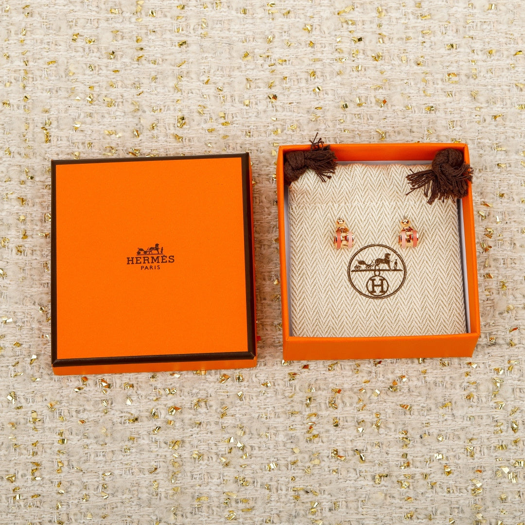 【関税負担なし・送料無料・代引可】エルメス ピアス 未使用 箱付き