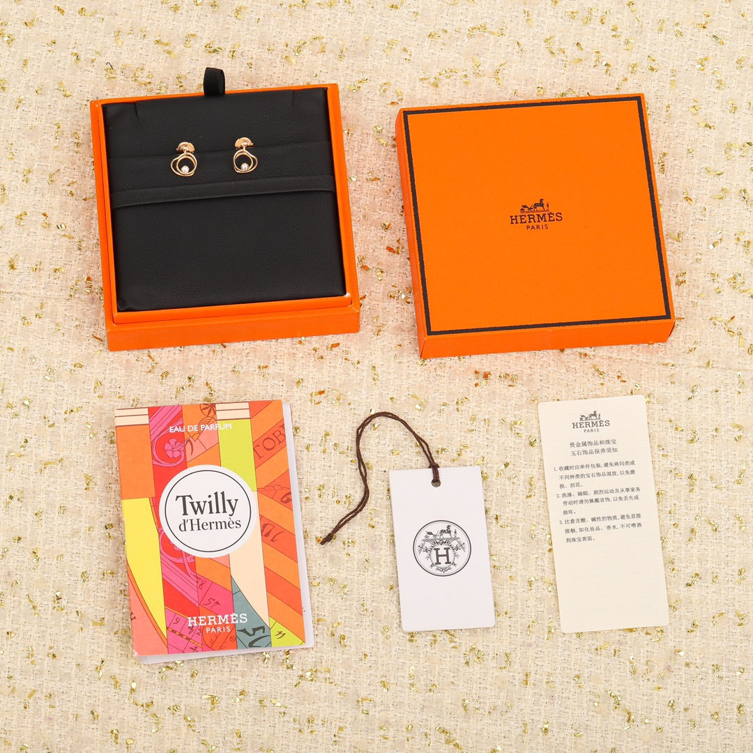 【関税負担なし・送料無料・代引可】エルメス ピアス 未使用 箱付き