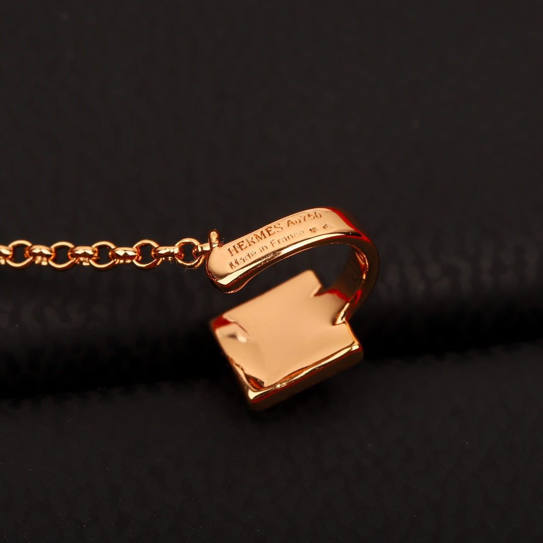 【関税負担なし・送料無料・代引可】エルメス ピアス 未使用 箱付き