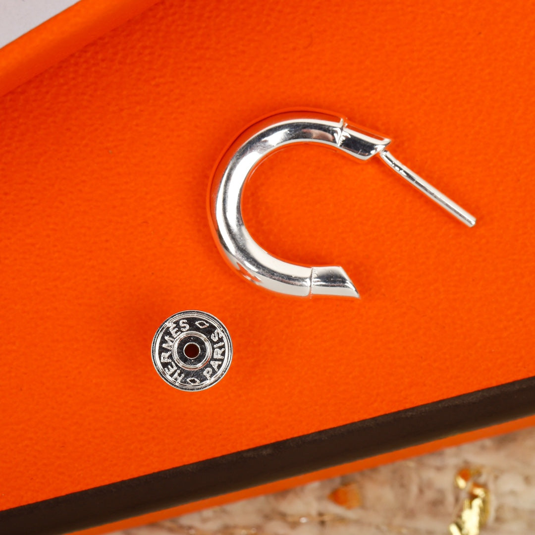 【関税負担なし・送料無料・代引可】エルメス ピアス 未使用 箱付き