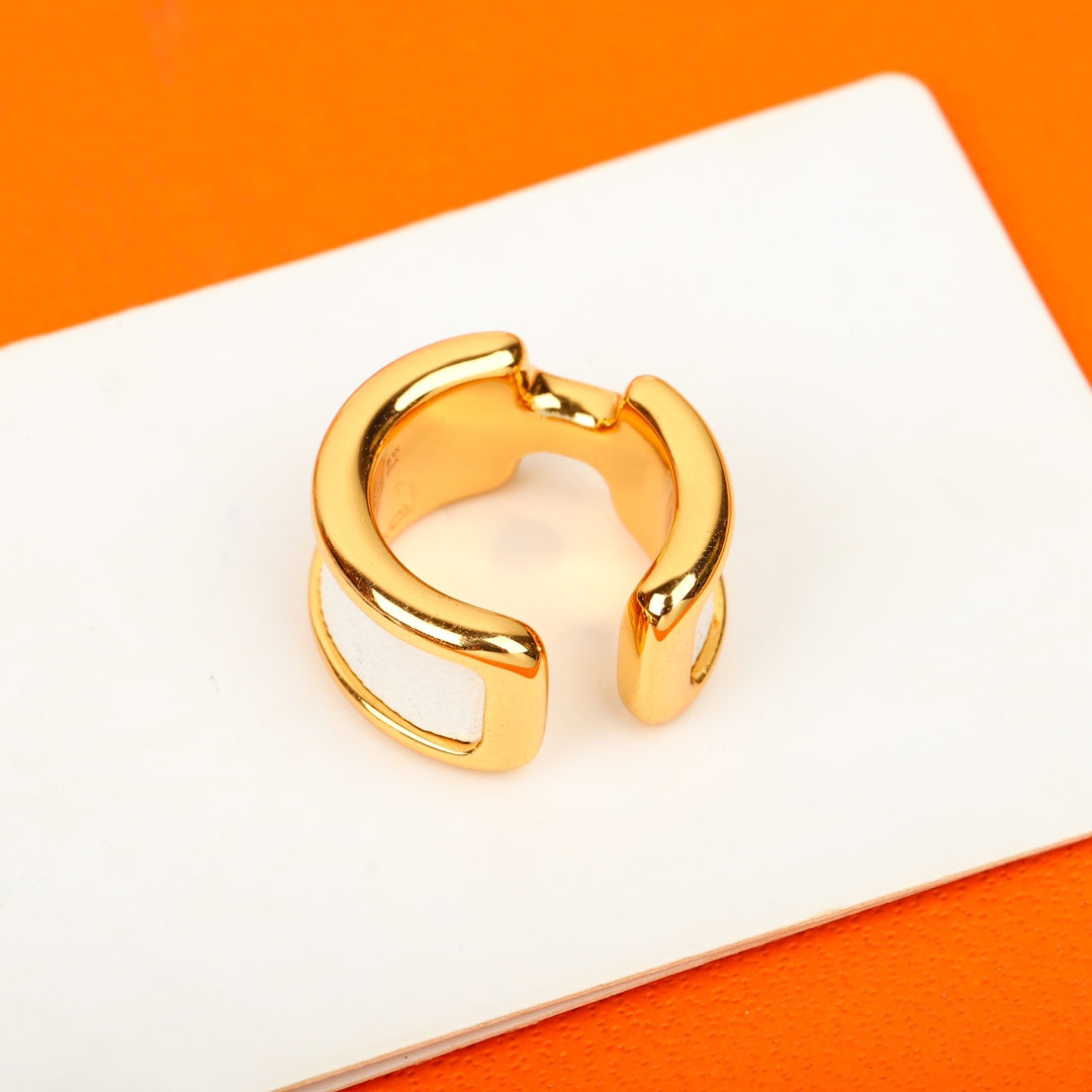 【関税負担なし・送料無料・代引可】エルメス ピアス 未使用 箱付き