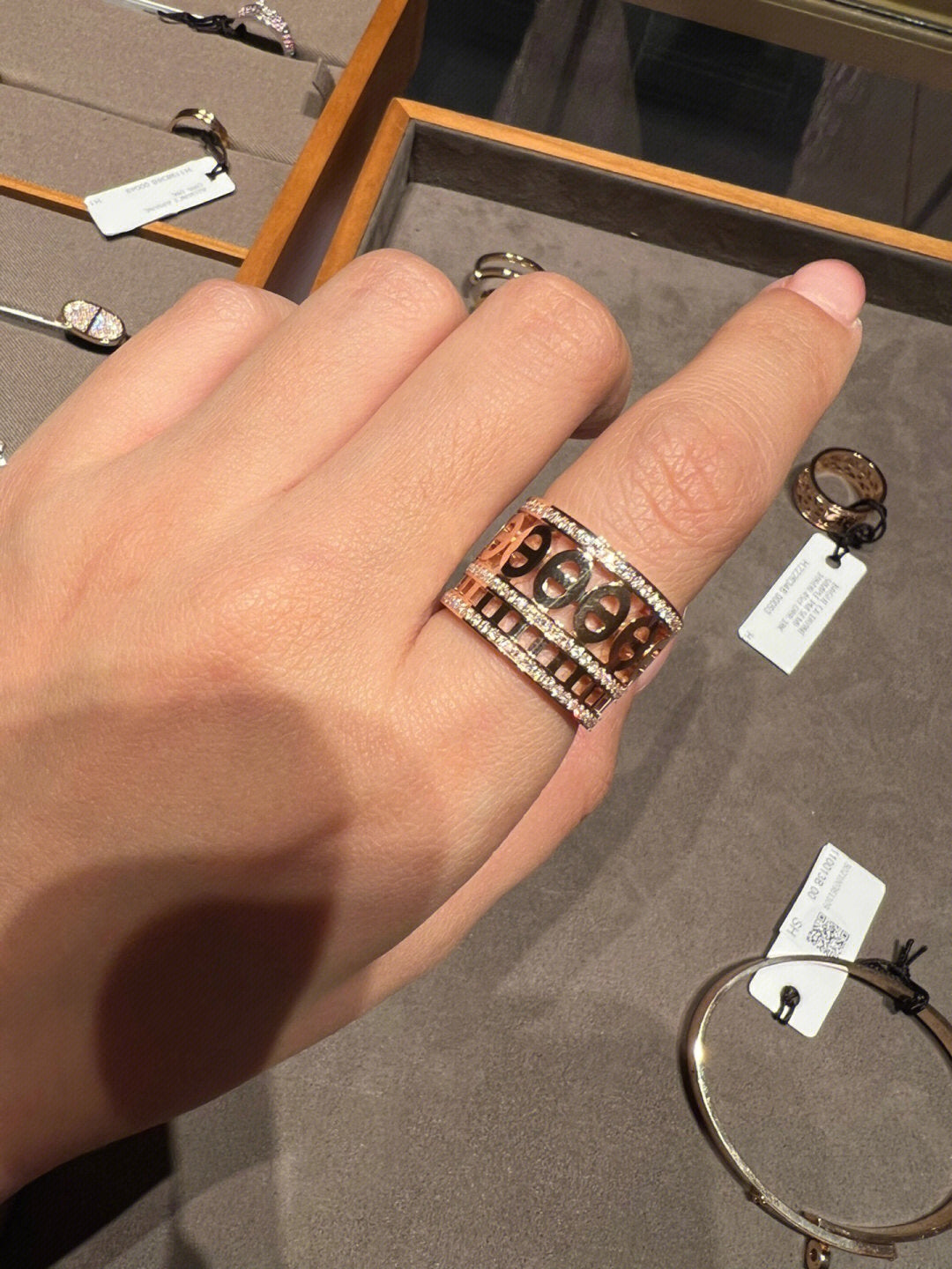 【関税負担なし・送料無料・代引可】エルメス リング 未使用 箱付き