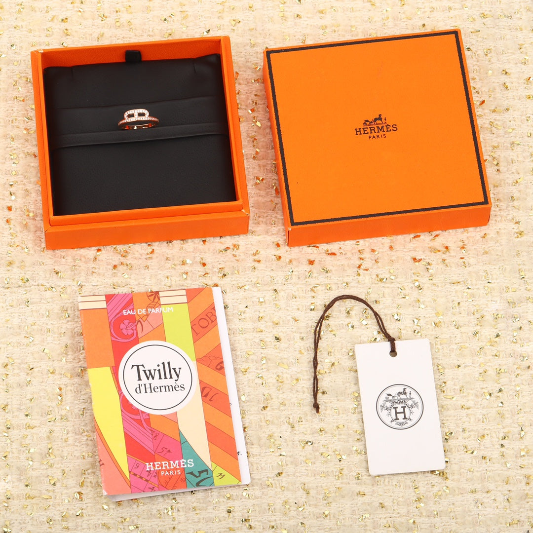 【関税負担なし・送料無料・代引可】エルメス リング 未使用 箱付き