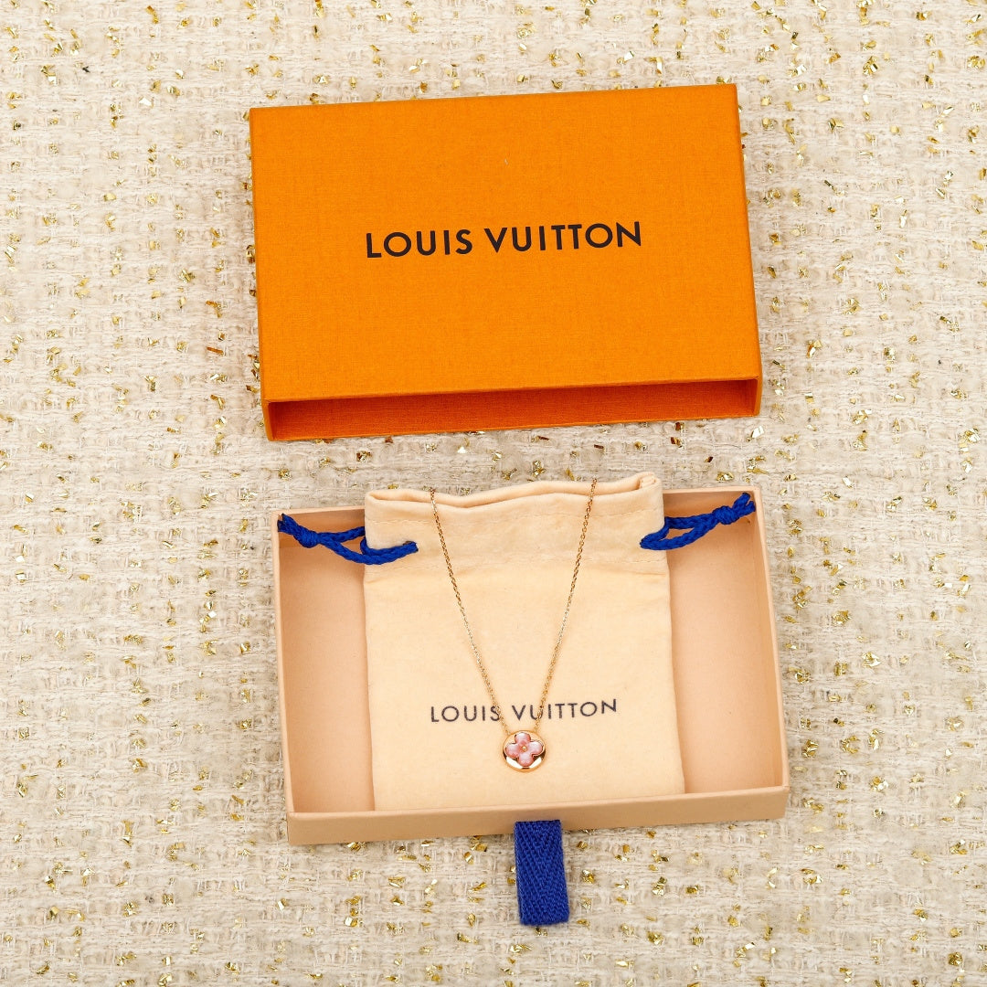 【関税負担なし・送料無料・代引可】【売れ筋】ヴィトン ネックレス 未使用 箱付き